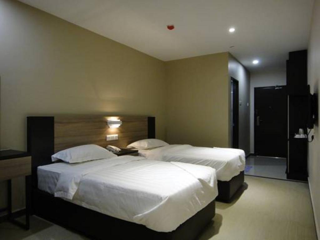 Galaxy Hotel Simpang Ampat  Rum bild