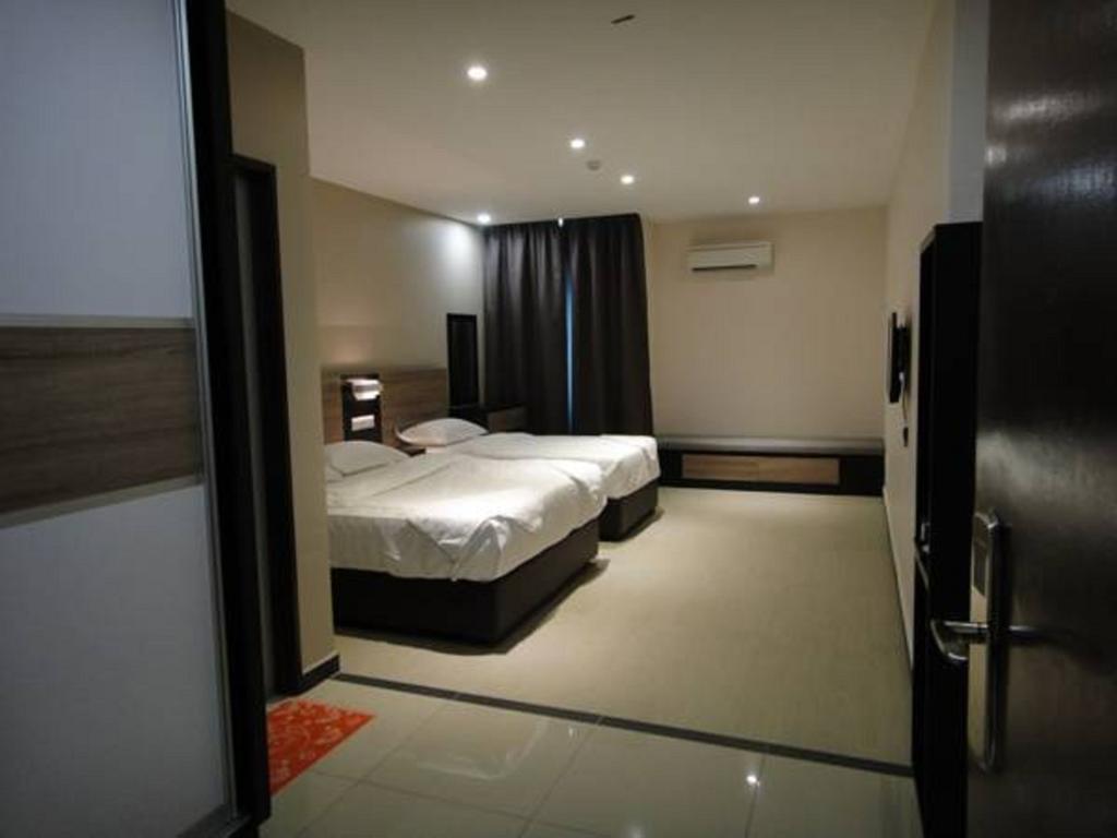 Galaxy Hotel Simpang Ampat  Rum bild