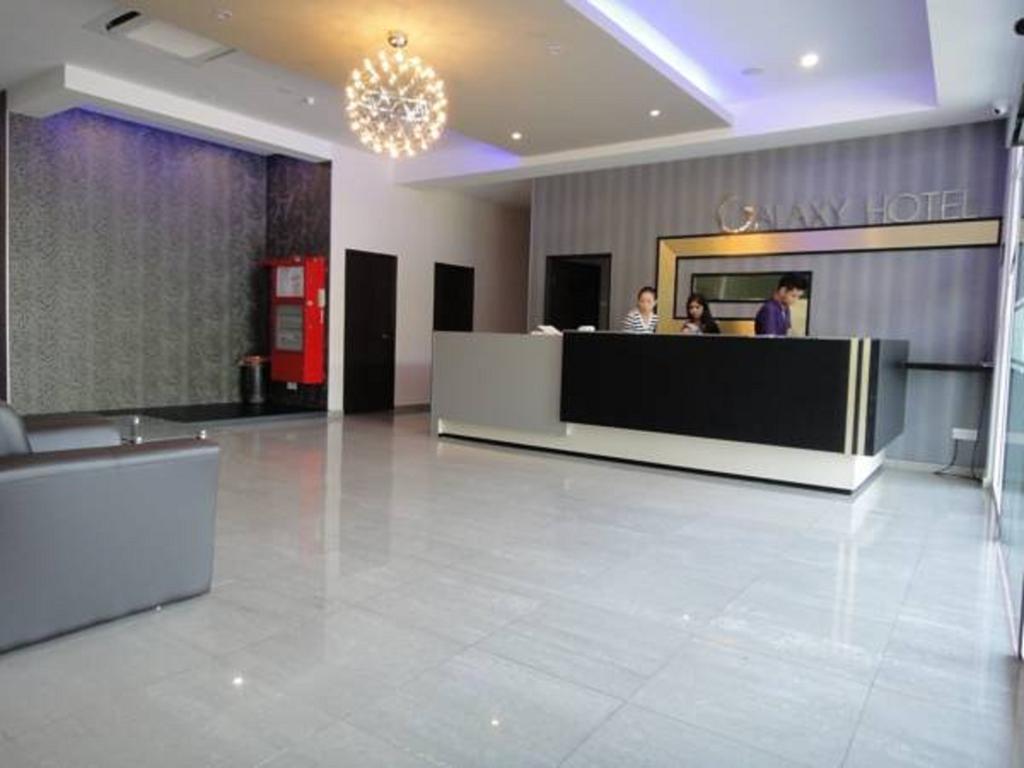 Galaxy Hotel Simpang Ampat  Exteriör bild